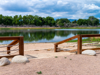 Sonders - Richards Lake Beachfront